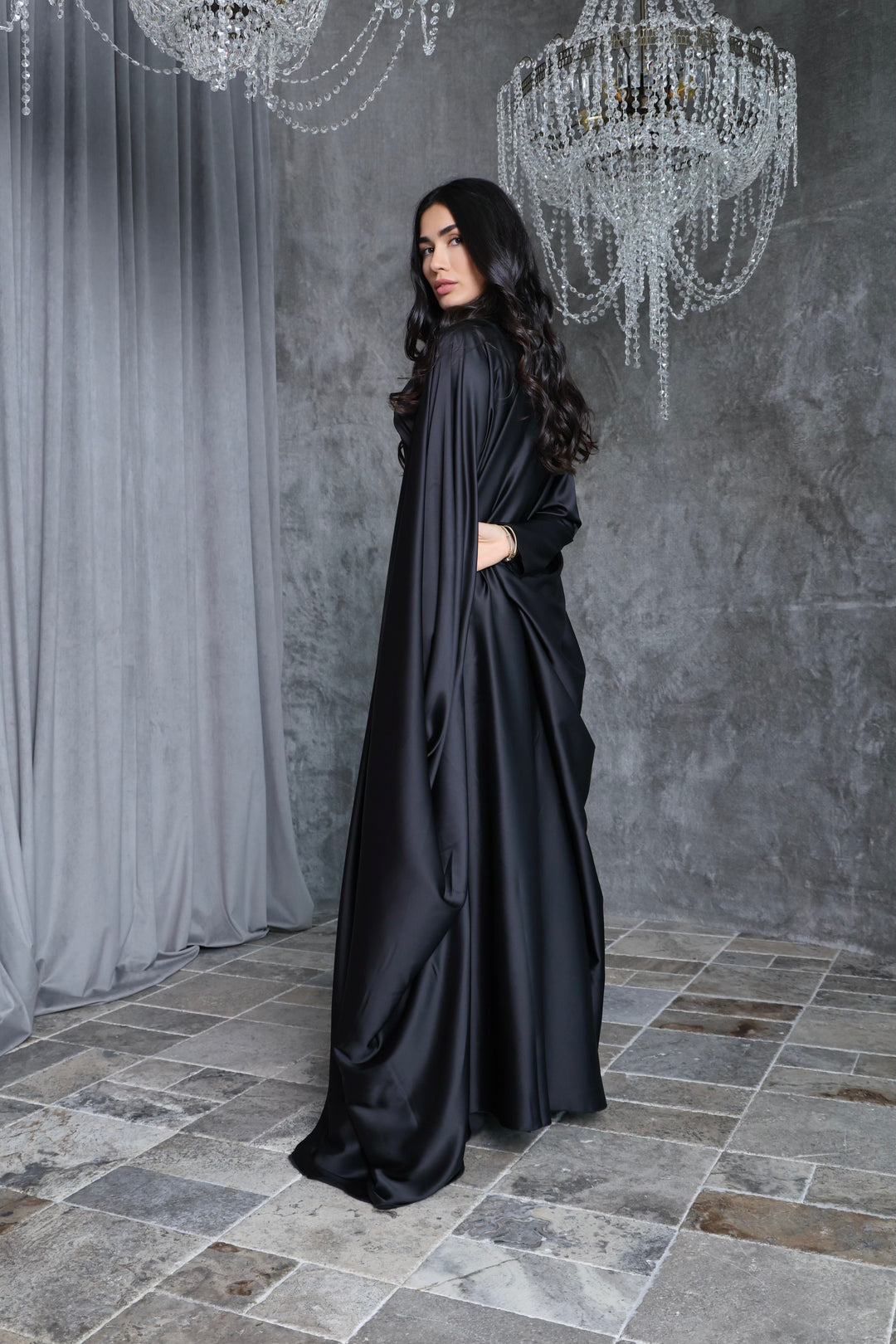 Evara Satin Abaya