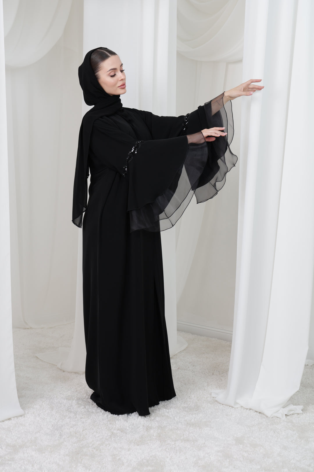 Batul Rokadia Batul Luxè Abaya – Malikaat