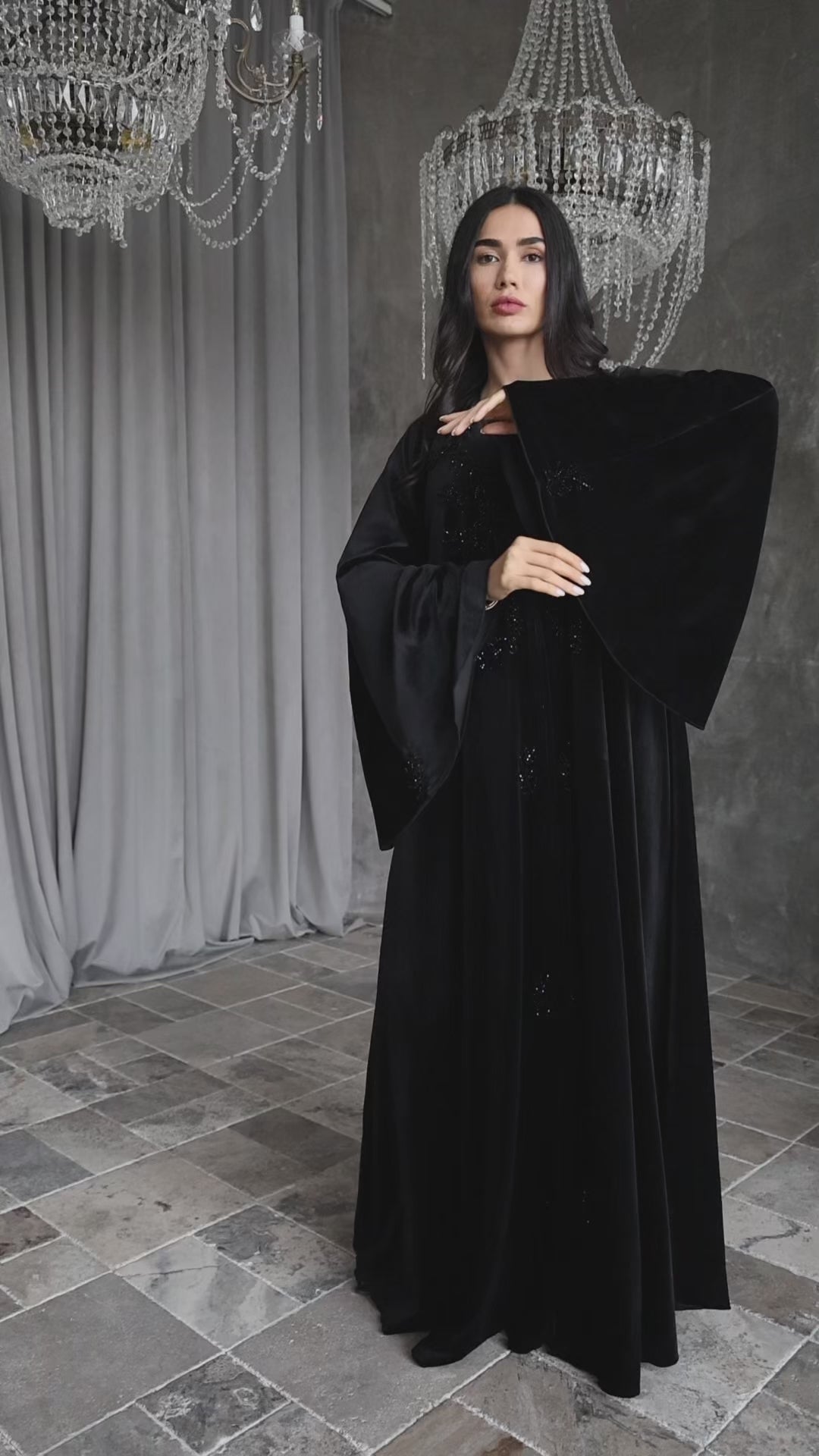 Veda Velvet Abaya
