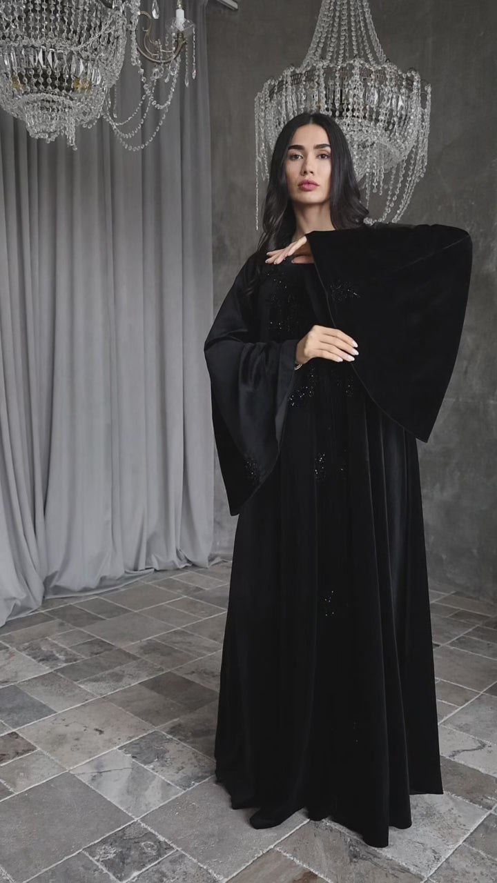 Veda Velvet Abaya